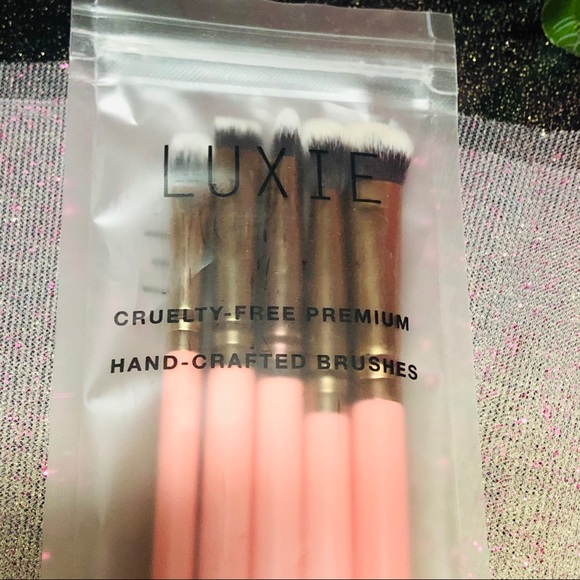 ✨ LUXIE EYECONIC EYE SET - ROSE GOLD ✨ - Picture 6 of 8